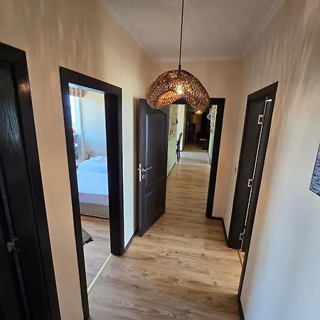 Sea View Luxury Penthouse סאני ביץ'