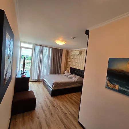 Sea View Luxury Penthouse Slăntjev Brjag