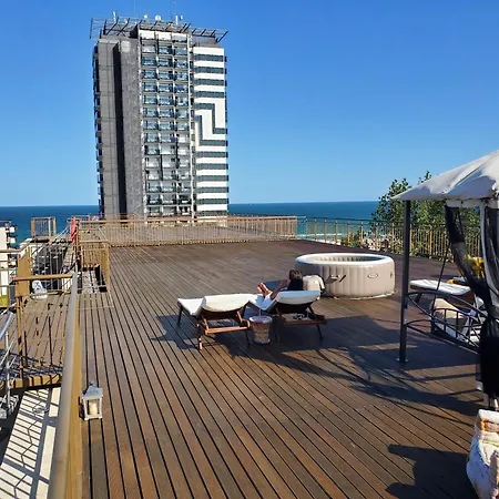 Sea View Luxury Penthouse 아파트
