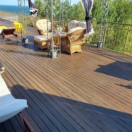 Sea View Luxury Penthouse 아파트 써니비치